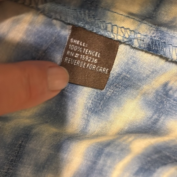 J McLaughlin Lois Tie-Dye Button-Up Shirt Ladies Size M - Picture 6 of 7